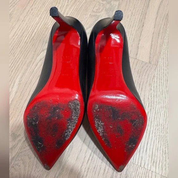 Elegant Black Leather Women's Heels - Picture 5 of 9